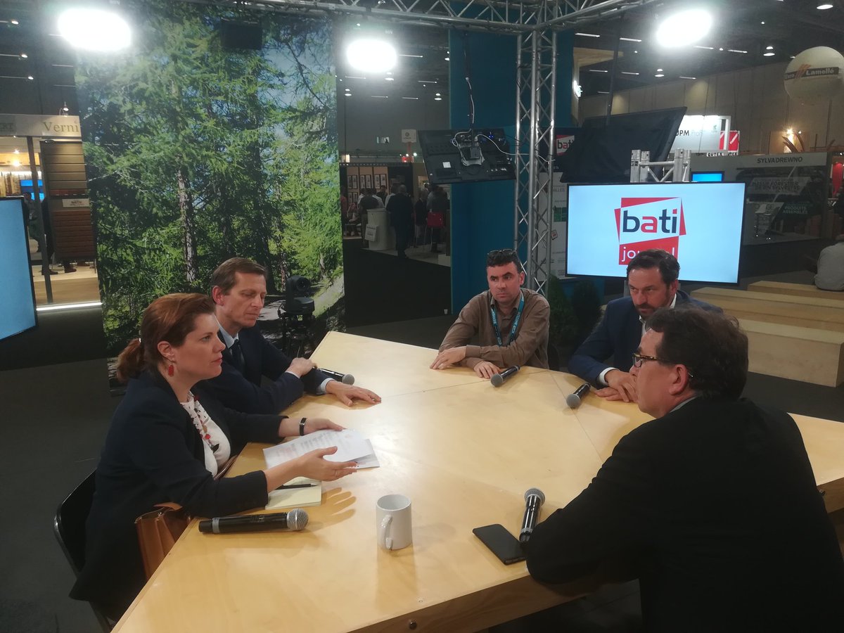 Et pour terminer notre Université d'été, un plateau TV pour évoquer l'engagement volontaire des maîtres d'ouvrages vers la construction durable #cib2018 #batiJournal