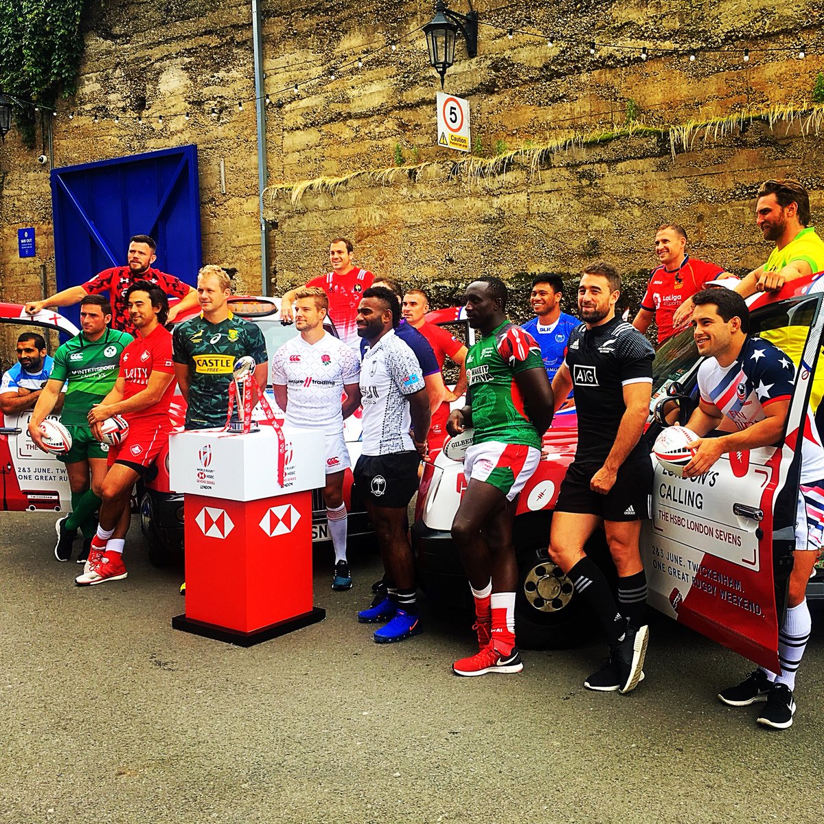HeatherTaylor21's tweet photo. Not quite what I expected to see @ChelseaFC.... @WorldRugby7s Captains Photo Shoot. Looking forward to attending this great event at the weekend. #HSBC7s https://t.co/OEkcWtxeBG