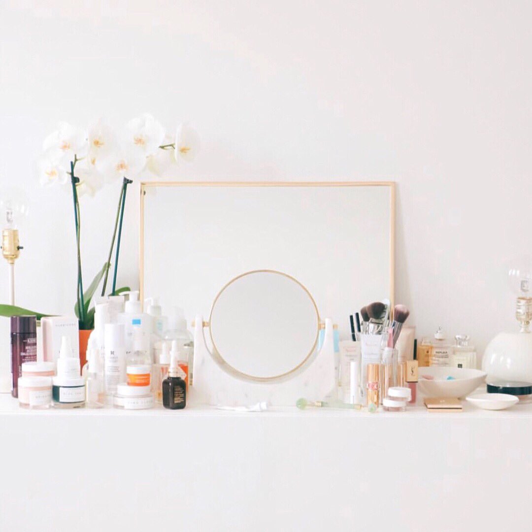 YorkdaleStyle's tweet photo. We call this an organized mess πββοΈ Tomorrow is your last chance to get party ready inside Concept! Visit Lipcandy Handcraft Lipsticks, Art of Marina and Shari Gold Lashes before itβs too late β¨ For details visit: https://t.co/X7wDiMAJC9 #ConceptYKD #GRWYKD #YorkdaleStyle https://t.co/xzURrLHWff