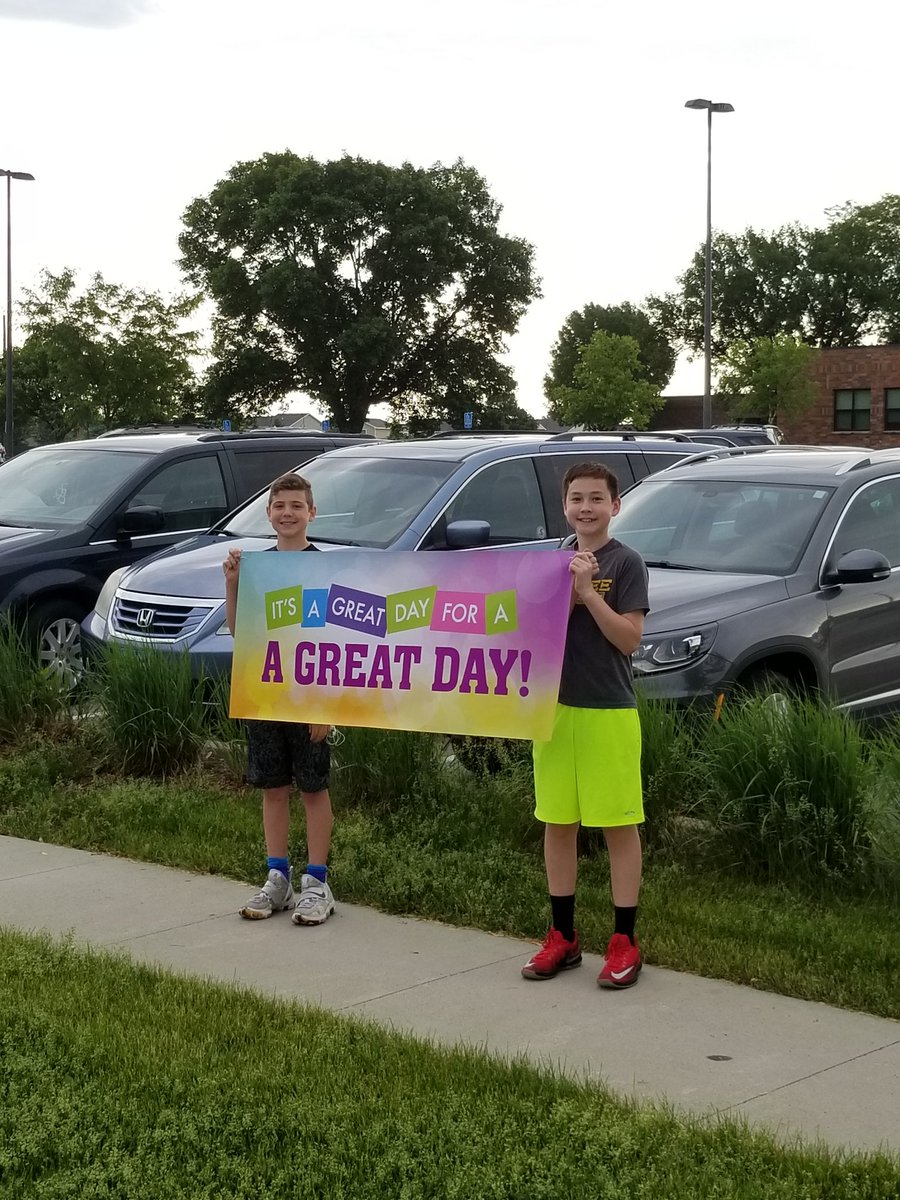 waukeesusan's tweet photo. Great start to the day! Finishing strong at WMS! #wmspride https://t.co/dOQMAI5zup