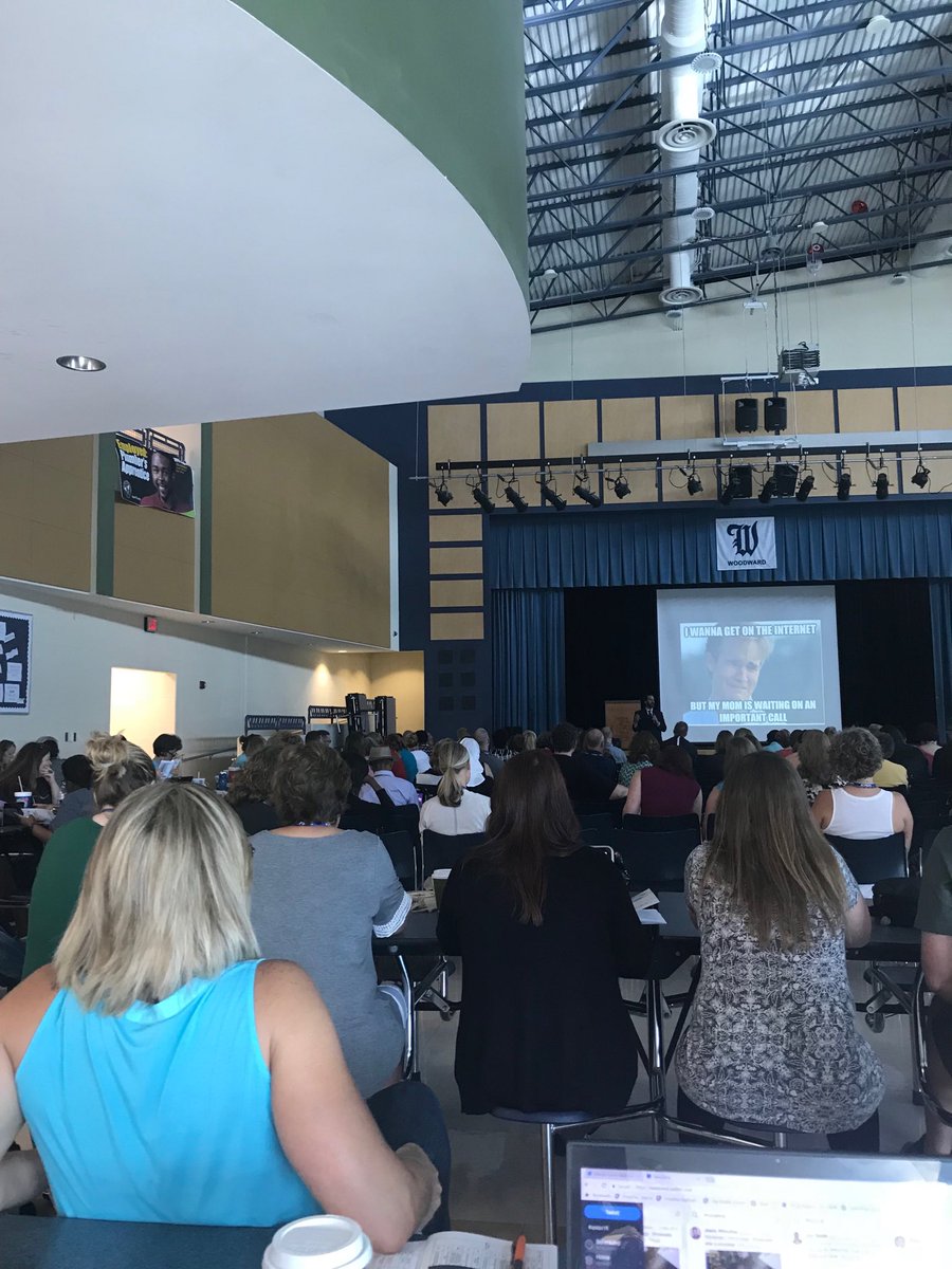 piquea's tweet photo. Look at how smart this room is with @gcouros #cpsipc2018 https://t.co/4tZg1hGygi
