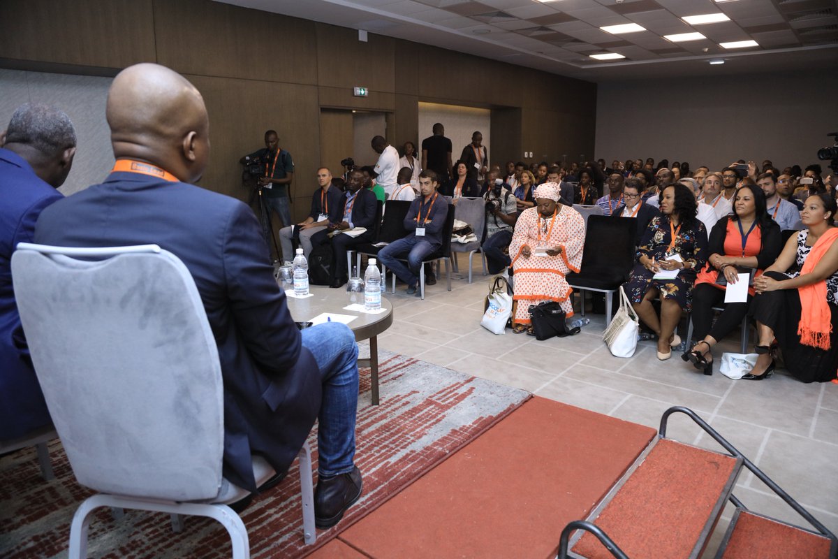 FabriceSawegnon's tweet photo. Retour en images sur le panel #AfricaRising du #DiscopAbidjan2018 !
#MyDiscop #Discop #DiscopAbidjan #TV #Africa #Afrique #Abidjan https://t.co/jw8BKQsDhM