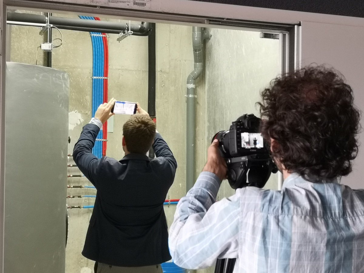 SynteticXD's tweet photo. SXD en tournage avec IARA pour Nexity sur l'opération Gorki (logements étudiant) à Villejuif !
#SXD #IARA #RéalitéAugmentée #BIM #MEP #RA https://t.co/97WmMNI6Wh