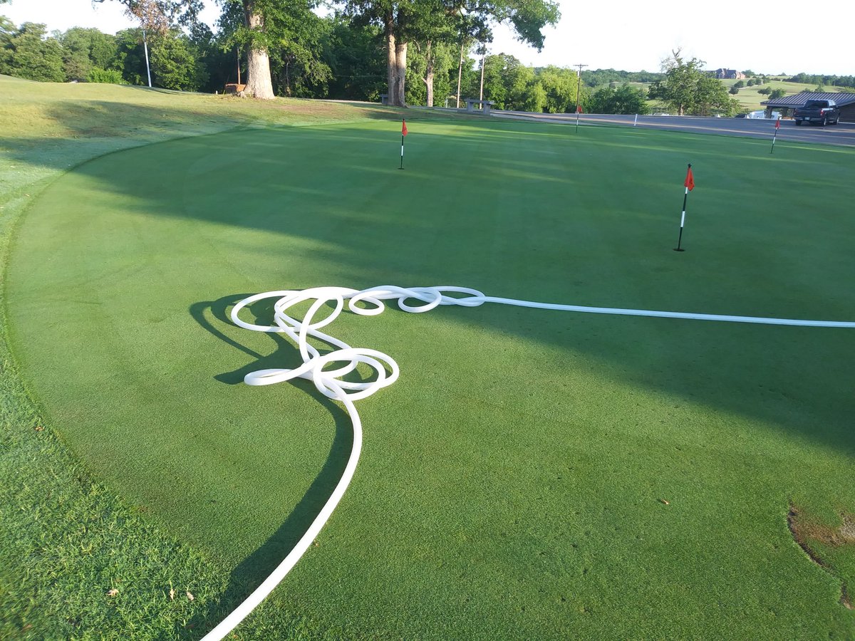 Cris_BRGG's tweet photo. What is stolonifering hard about rolling up a hose? 
"It always comes out fine for me." Oh! Well I must be pulling it out incorrectly, what a revelation!
#cheeseandrice #everytime https://t.co/0mPOipVAsm