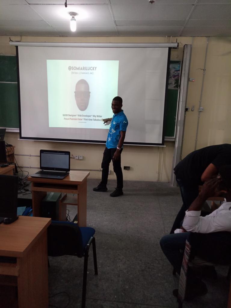 adeboyesarah's tweet image. @SomiariLucky his profile is LOL😂😂😂
#FigmaCommunityNG #FigmaAfrica #FigmaDesign @_Ingressive_ @namnsoukpanah