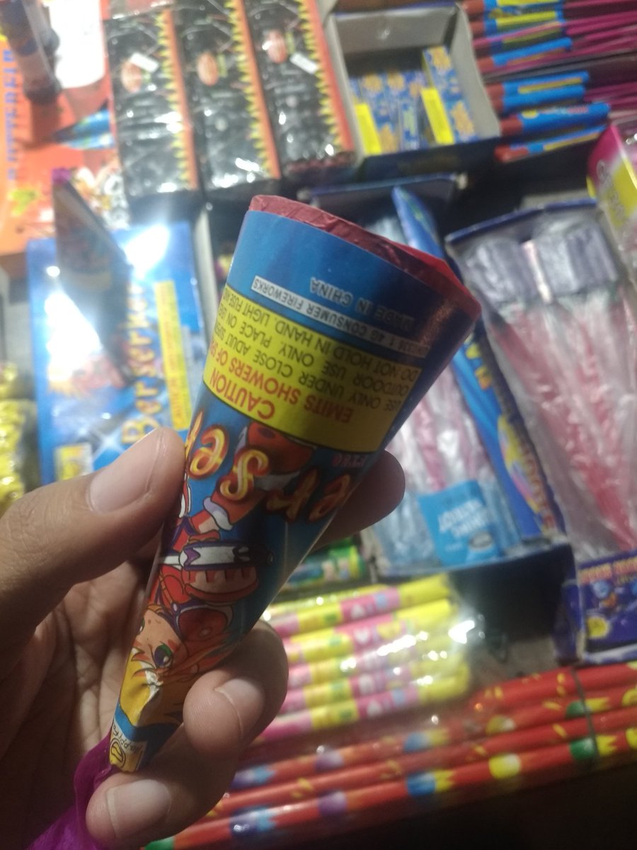 andanknurw's tweet photo. Iki tak kiro es krim konelo je.. ๐ฅ #jebul mercon.. https://t.co/WvKgqoXFUA