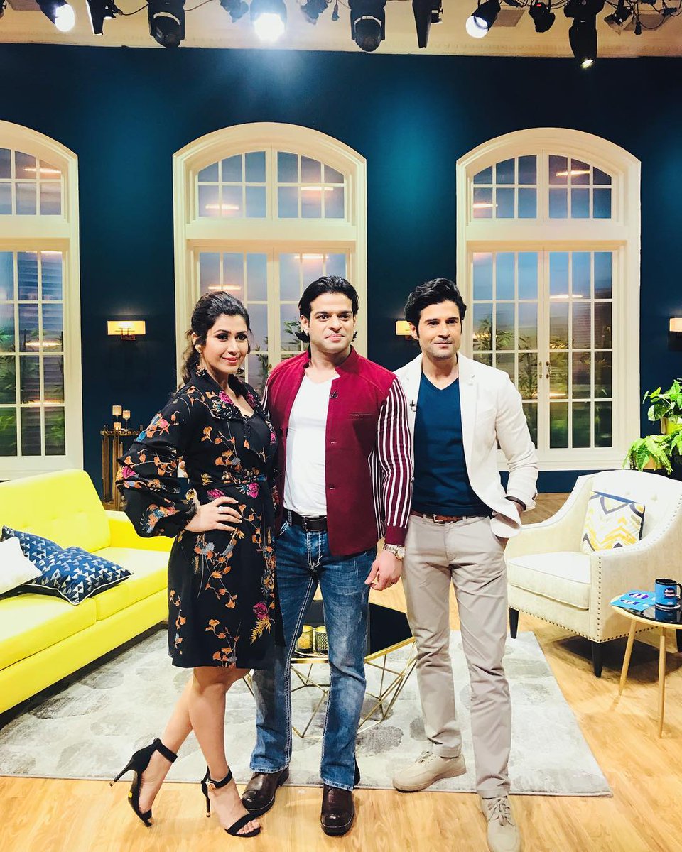 ikaran9198's tweet photo. #Juzzbaatt It was Lovely meeting Rajeev after so long and just have a chat... A free flowing conversation which flowed like water!!!😍 Ur creative energies put it all together so beautifully! Ur a Darling!!! 🤗😘💝 https://t.co/eZztk4UX3F