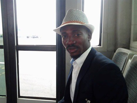 SaddickAdams's tweet photo. JUST IN: Kumawood actor Davis Abraham aka Oboy Salinko has said purported photos of Anas released by Hon Ken Agyapong are of him.

"I have seen the photo and I am pissed off. It is my photo in one of the movies I shot. Does he want someone to kill me. This is bad?" https://t.co/CNJzAd4VnV