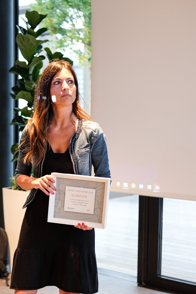 Econocom_IT's tweet photo. Alla prima edizione dei @CopernicoWork#SmartPlacesAward #EconocomVillage è stato premiato come uno dei casi che si è distinto per innovatività dei modelli organizzativi e di business applicati al ridisegno degli spazi fisici.
Ph: C. Conti https://t.co/xfc70YYFX0