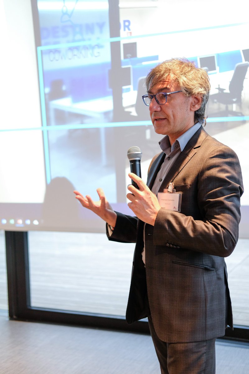Econocom_IT's tweet photo. Alla prima edizione dei @CopernicoWork#SmartPlacesAward #EconocomVillage è stato premiato come uno dei casi che si è distinto per innovatività dei modelli organizzativi e di business applicati al ridisegno degli spazi fisici.
Ph: C. Conti https://t.co/xfc70YYFX0