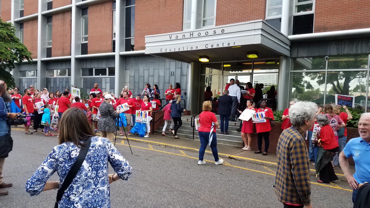 jameshpenny's tweet photo. Attended the JCPS School Board meeting last night. Very pleased the board voted to appeal the state takeover. Good news but still a fight ahead.

Didn't think I was going to stop supporting our teachers and children just because I lost an election? 😎
#PennyStillMakesCentsD30 https://t.co/BzRkMUR4EG