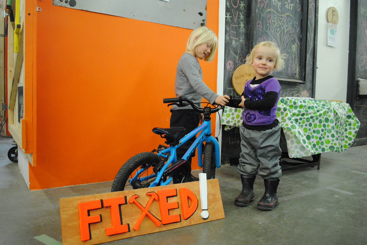 yowtoollibrary's tweet image. Do you love to tinker? #repaircafé on June 16th at @ccaaltavista needs fixers for small appliances, bikes, computers, and more! No need to be a pro, just someone who loves to work through a challenge and share their skills with others. #OttCity #DIY ow.ly/mjuV30kfBni