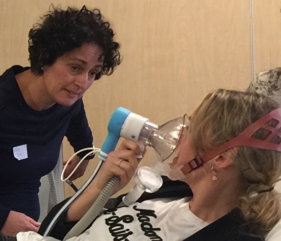 VrouwenZorg's tweet photo. "Pijn is wat de client zegt dat het is!" Verschillen in beleving baringspijn vanuit cliënten perspectief.Inzichten beïnvloedende factoren voor negatieve en positieve ervaring zijn een opmaat naar nog meer cliëntgerichte zorg rondom baringspijn! https://t.co/ulcvknLPMf https://t.co/YnadtPSNZ4