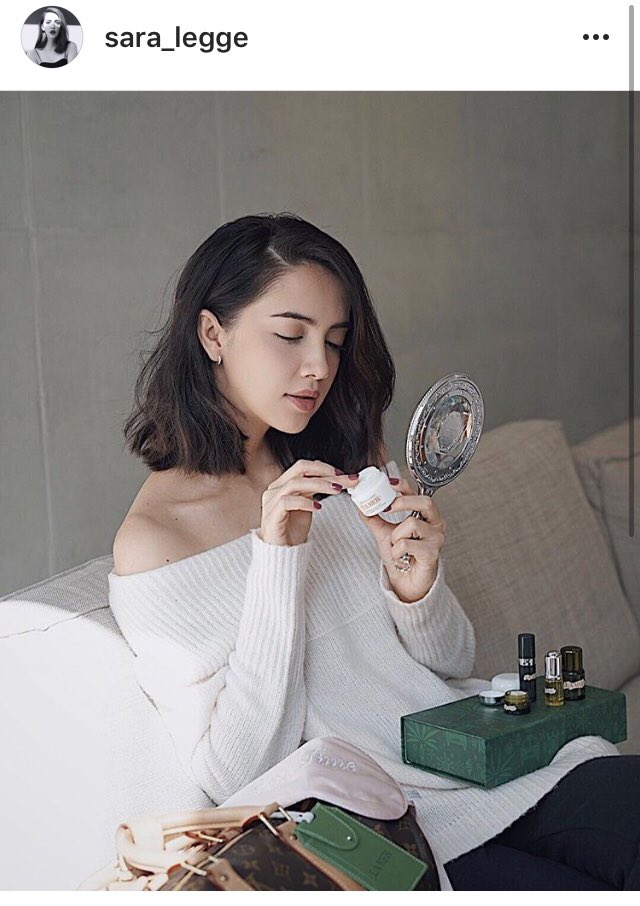viewvysan's tweet photo. ซาร่า เล็กจ์ เป็นคนที่ลงรูปรีวิวโฆษณาสินค้าได้แบบโคตรสวยหรูดูแพง https://t.co/lAQGA0fYAE