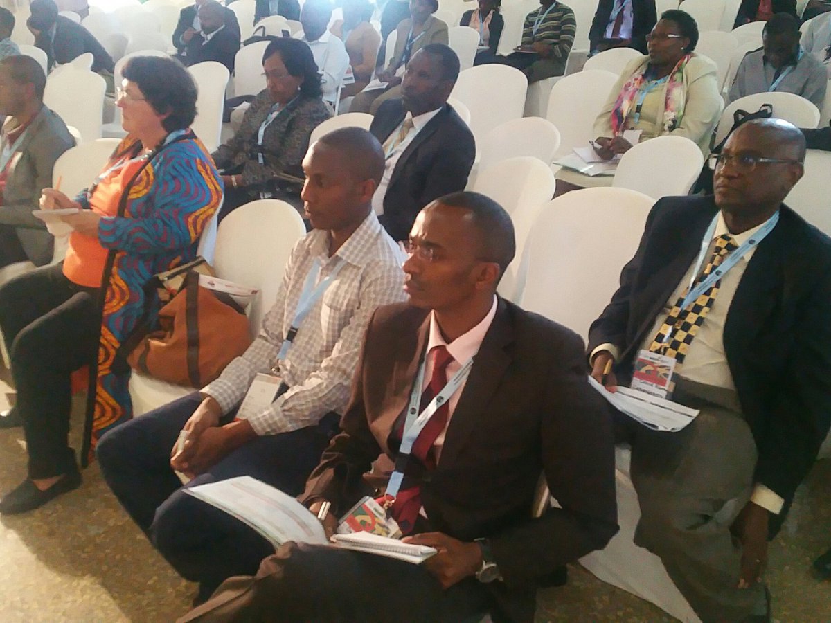 Key Note Speaker Sreekanth Voleti, <a href="/ICRISAT/">ICRISAT</a> presents a research paper on: Use of Smart apps/mobile technologies to improve market access #DigitalFarmer #AgricTechKe <a href="/kalromkulima/">KALRO</a>