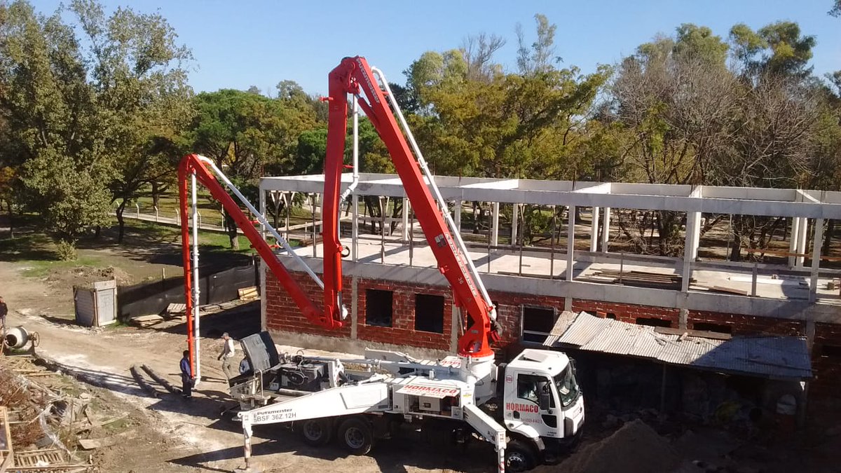 gestion_a's tweet photo. #AvanceDeObras 🚧Continuamos construyendo el nuevo edificio del Instituto Superior de Formación Docente Nº 101, de Villa Domínico
Tendrá 2300 m2 cubiertos, 10 aulas, SUM, talleres, espacios administrativos y otras comodidades para su comunidad educativa.
Inversión: $28.499.461,84 https://t.co/EwlbCoethh