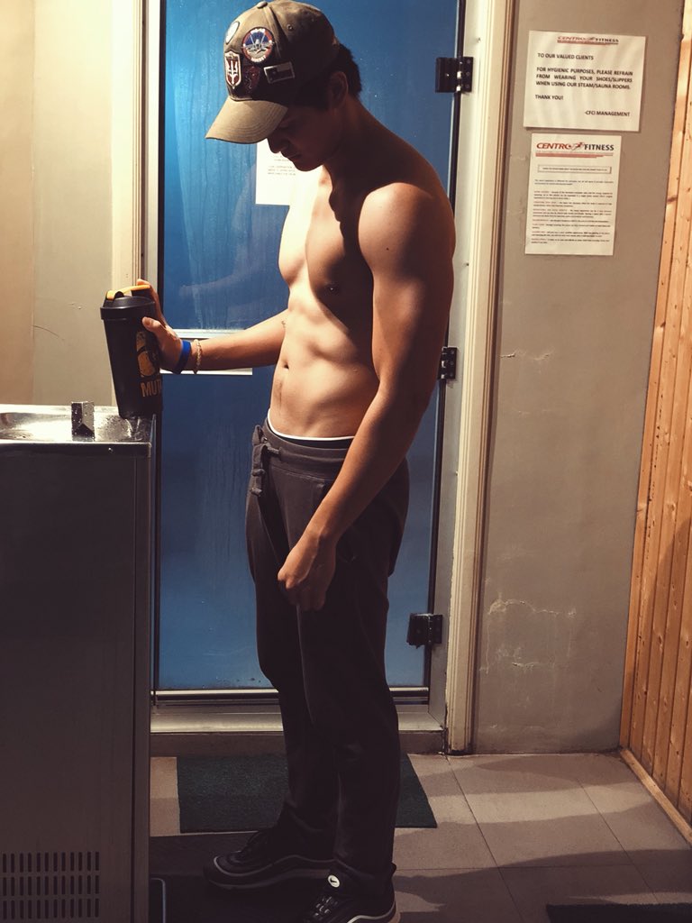 Rurumadrid8's tweet photo. •The Water Fountain• https://t.co/vSq0DnstkT