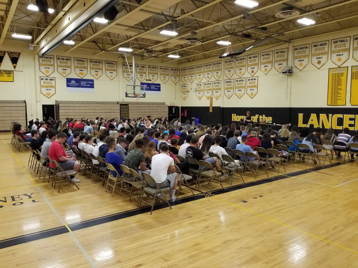 SJVHS's tweet photo. @sjvclassof2018 graduation practice!! Good luck to all of our graduates! #SJVclassof18 #SJVLancers https://t.co/tChljgL3Gn