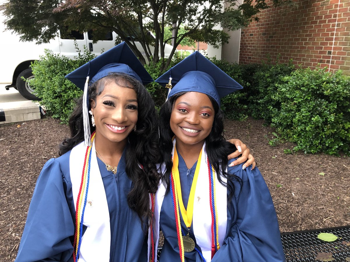 ccpathways's tweet image. It’s GRADUATION DAY for the NHS Class of 2018!! Thank you for all of your support for these AMAZING CCP Seniors!! #ccpathways #ccpstudents #Classof2018 #collegedreams #CCPDoingBigThings
