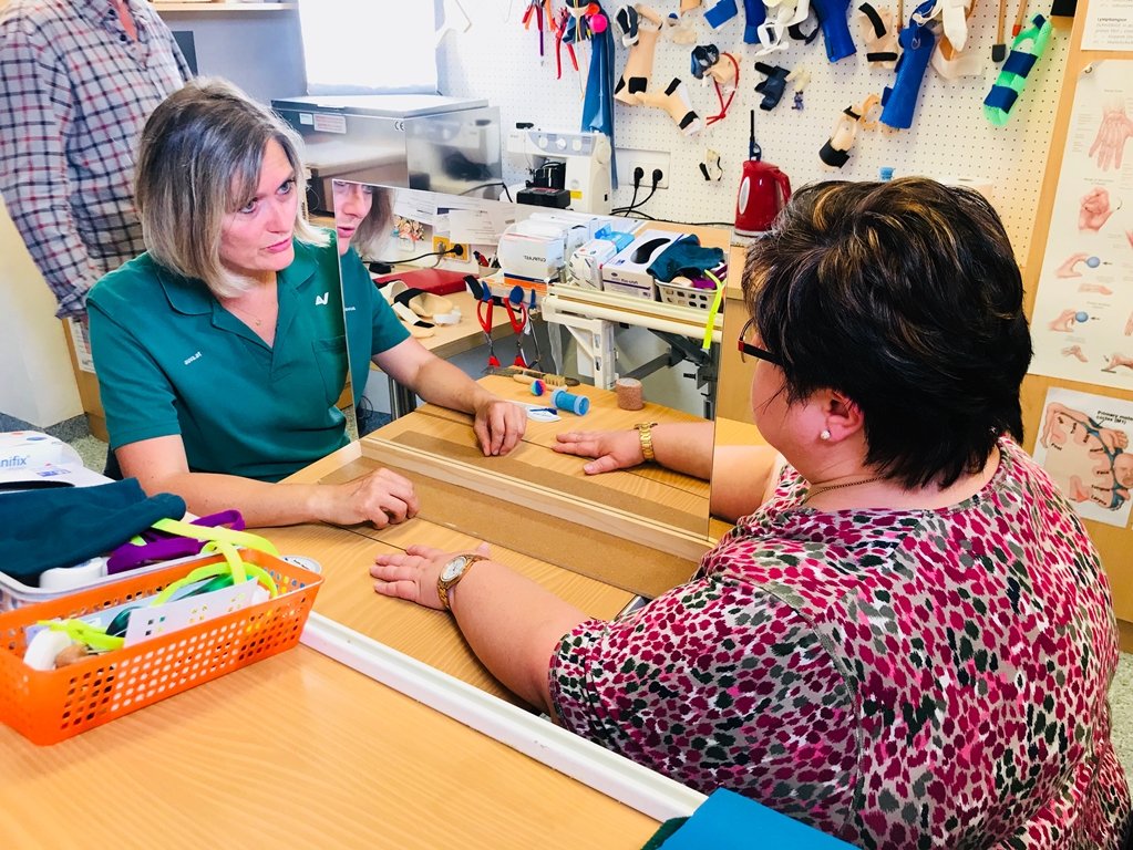 RedenSiemit's tweet image. Ever been bitten by a cat? It is essential to follow-up with a doctor to avoid infection. Even so, the wound could get worse &amp;amp; you might have to undergo surgery. Ergo therapeut Andrea Moser explains on June 16th in @ORF Bewusst Gesund what happened to her patient. #iknowstuff