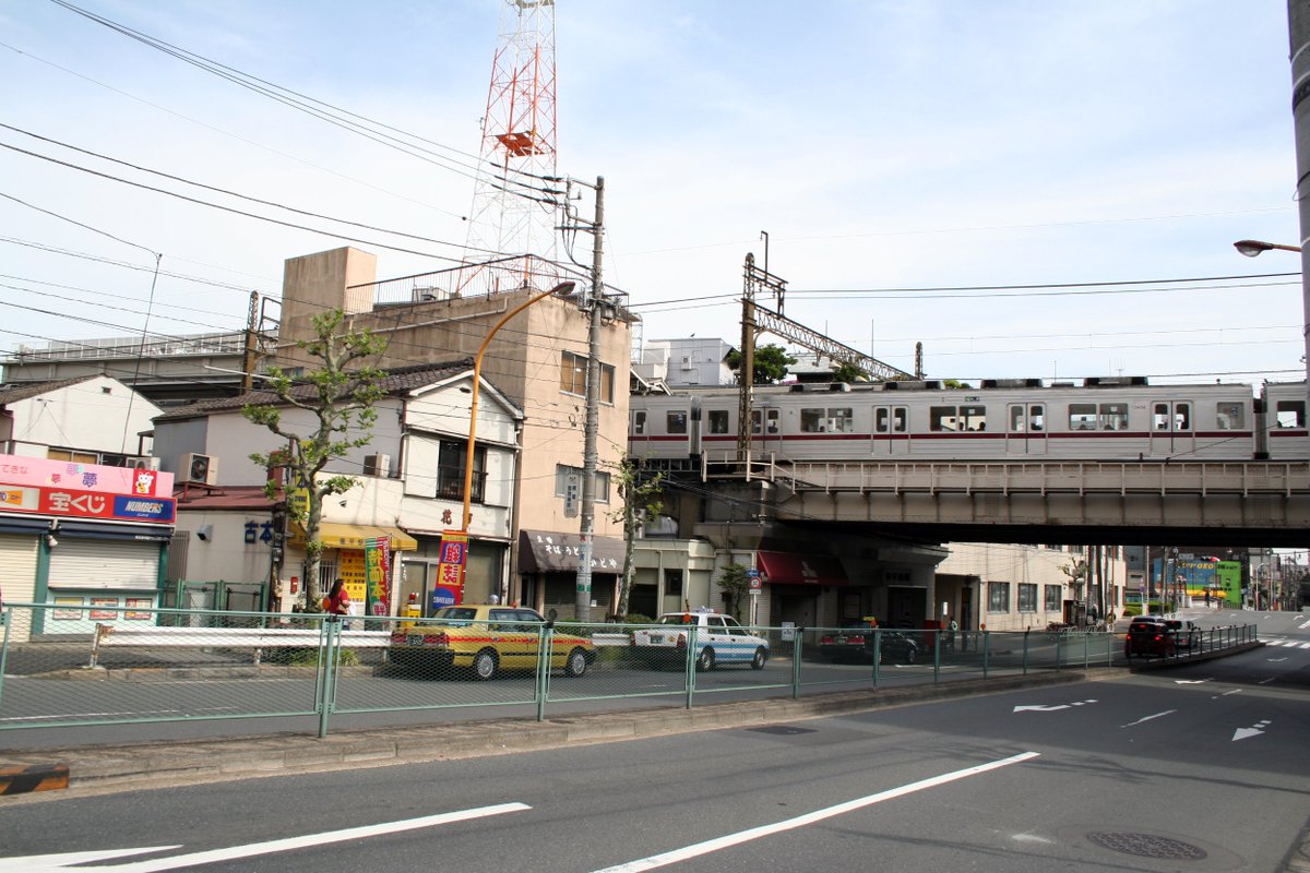 アルベース 銀座から浅草まで都営バスに乗った 占い師の求人広告とは さすが東京と思った まだ東京スカイツリーができる前 スカイツリーという名もなく 押上に建設が決まった頃だった 06年 アルベース 銀座から浅草まで都営バスに乗った 占い師の求人広告とは さすが東京と思った まだ東京スカイツリーができる前 スカイツリーという名もなく 押上に建設が決まった頃だった 06年