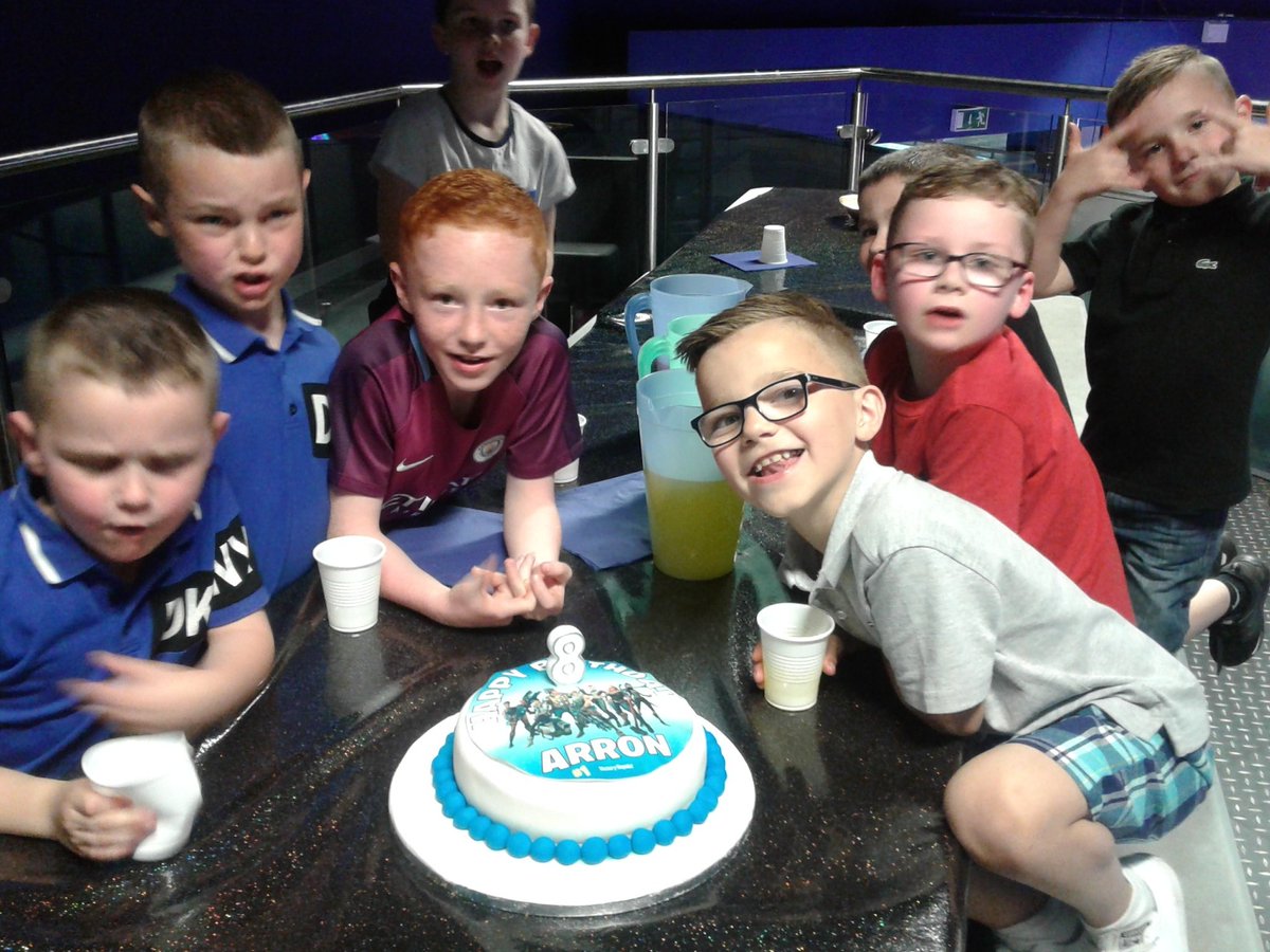 LaserstationUK's tweet image. Happy 8th Birthday Arron! Looked like everyone had a great time at your party at the weekend 🎂 🎁

#FunstationUK #Braehead #Glasgow
