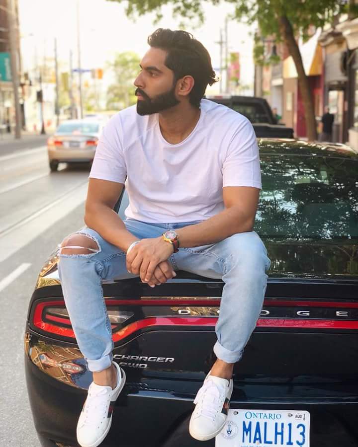 Snapdailyupdate's tweet photo. 😘😘😘😘😘
#repost #parmishverma #dhakfans #fanlove
Gutt teri De Caneda wich Charche, Muchh Yaaran Di Vi Koi Gumnaam Nahi.... https://t.co/XlKwlPz88m