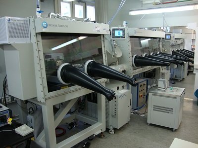 InertCorp's tweet photo. Check it out—The Scheschkewitz Group at the University of Saarland has multiple Inert #gloveboxes and solvent purification systems in their lab!
@Uni_Saarland #Inert #glovebox #solvent #lab #chemistry #PureLab #PureSolv https://t.co/3Oy9QxyZga