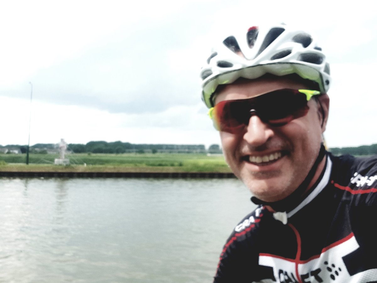 kayeman's tweet image. Can&apos;t come to Limburg and not visit Maastricht, pit stop at my favourite Alley Cat for a little refuel.