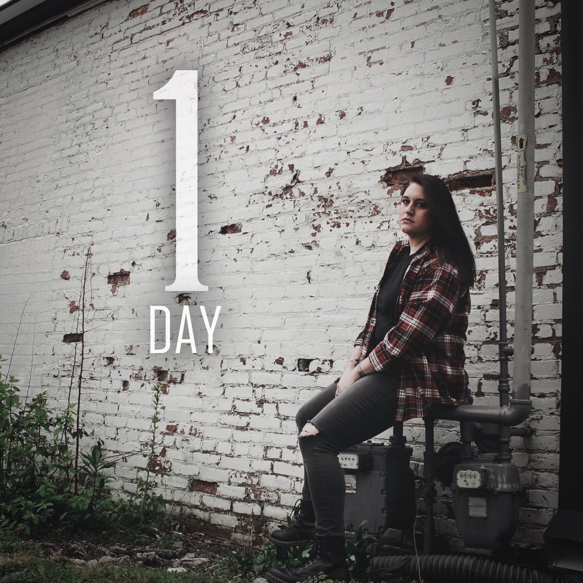 ItsTheRealHill's tweet photo. Hey Party People!!
•
This is it, my first single “Like Jericho” drops TOMORROW!
•
1 DAY!!!!! 5-31-18
•
#likejericho #singlesrelease #singersongwriter #christianpoprock #christianartist #hill #itstherealhill #1day #whosready #thankyoujesus #ccmartist #blessed #holdon #Thisisit https://t.co/WYaZ0VIDm5