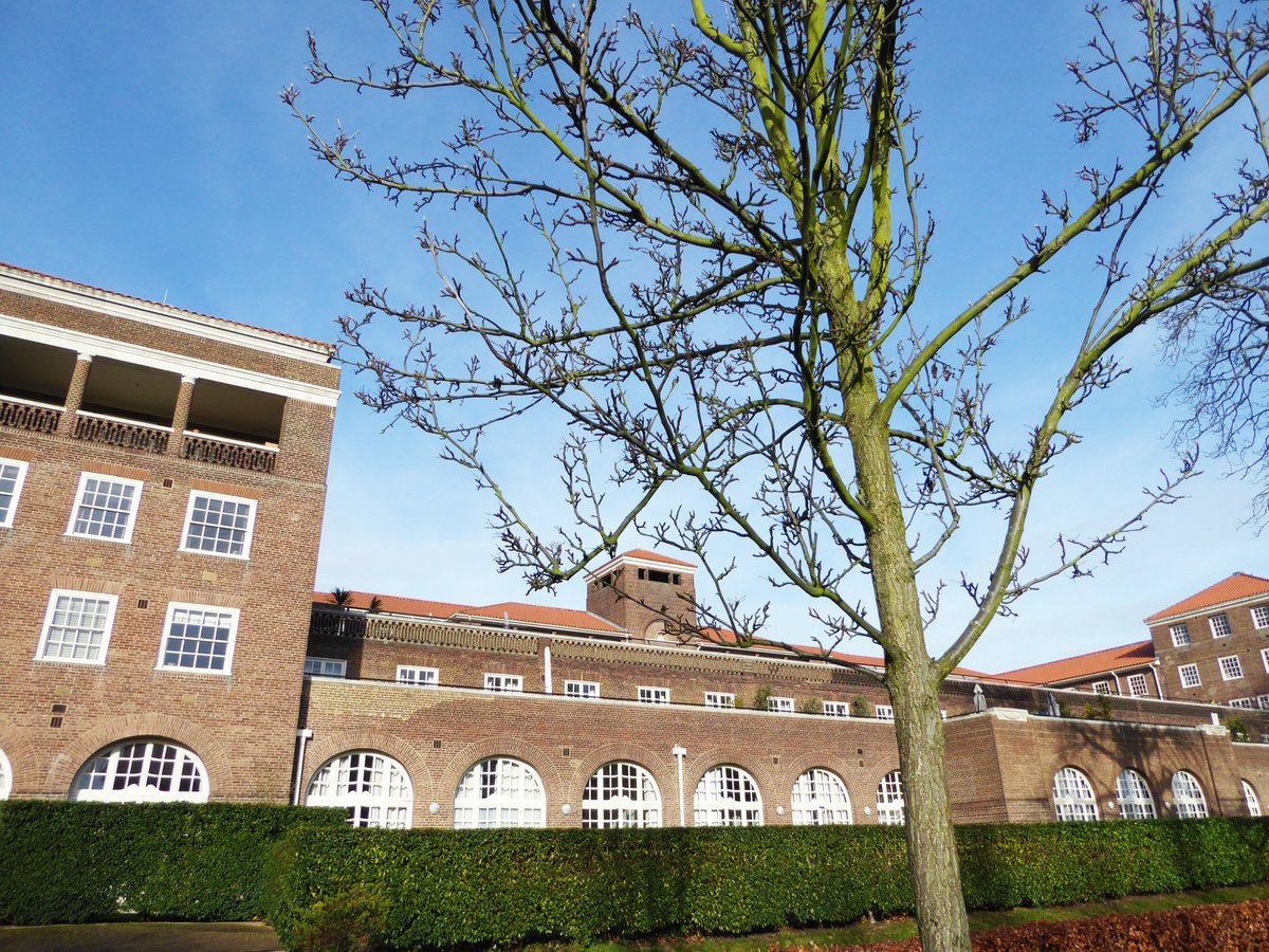 savoyconstruct's tweet image. A sensitive #refurbishment of the communal areas in a luxury mansion block designed by Sir Gilbert Scott in Putney. View the full project details here: savoyconstruction.co.uk/projects/sir-g… #interiorfitout
