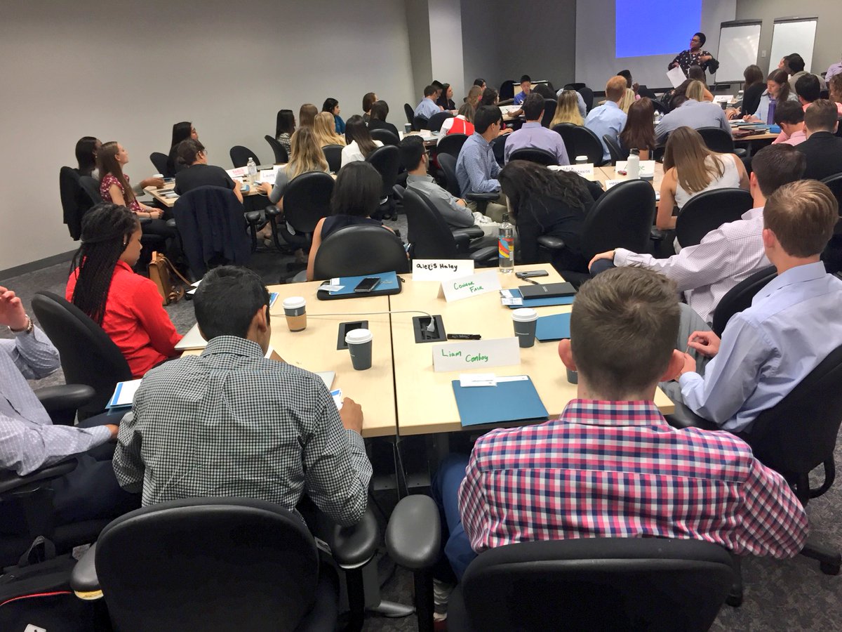 martyhoran144's tweet photo. Sharon Coleman kicks off #IBMSummitProgram training day two for stream 3 of our 2018 summer #interns! @IBMJobsGlobal @citizenIBM @inclusiveIBM #IBMSummitDC #IBMSummitAtlanta #IBMSummitWest #IBMSummitNY #IBMSummitBoston #IBMChicago #IBMSummitDallas @SharonC67071076 https://t.co/XL0BAJxrlY