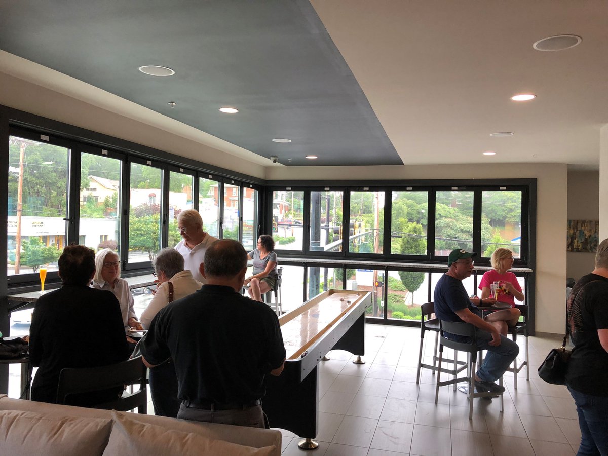 MainAndStone's tweet image. We love our residents!  We enjoyed breakfast together on Monday! #MainAndStone #Breakfast #WeLoveOurResidents