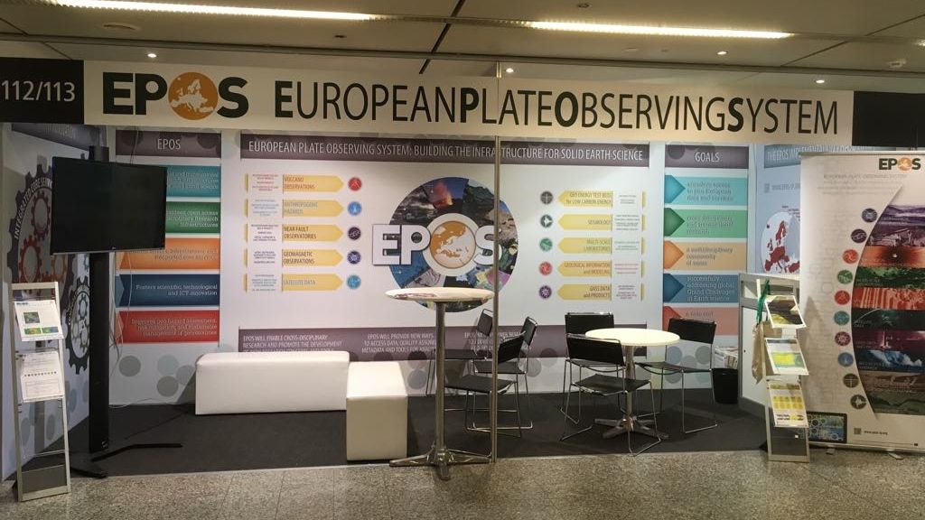 EPOSeu's tweet photo. #EPOS researchers, scientists and developers, participated with presentations, demos, posters and main convenors of a session dedicated to “Integrating data and services in #solidEarth sciences”. https://t.co/E4B4BTttYj #EGU2018 https://t.co/zLhz8WqcCq