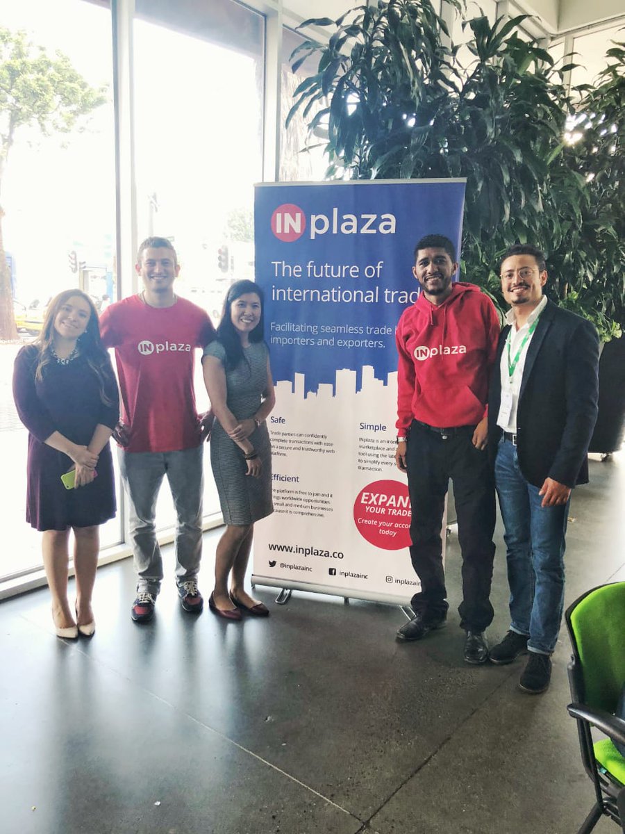 inplazainc's tweet photo. Gracias @SinkiMaria @Ruta_N por la invitación a #RAM2018 #Medellín Excelente evento con muy buena energía, empresas y gente. https://t.co/8PmbrR3p1Z