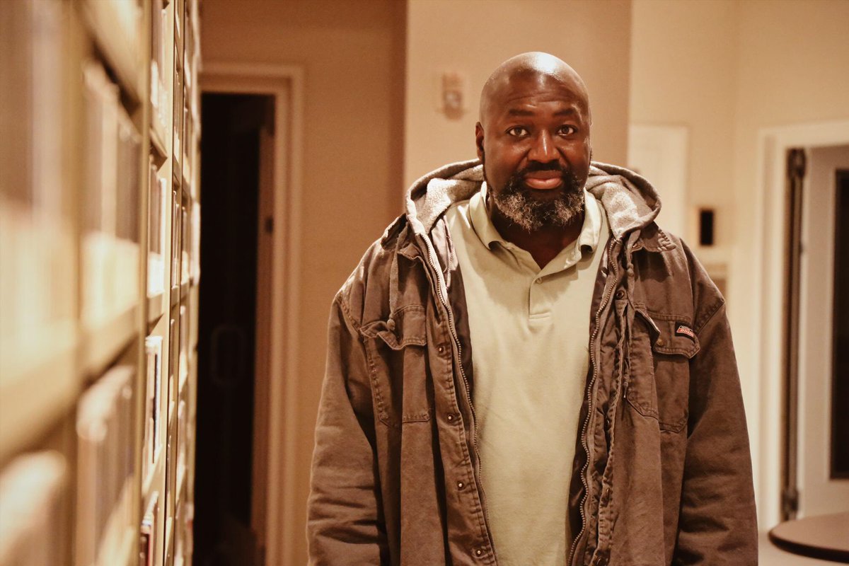 Please retweet to call on President <a href="/realDonaldTrump/">Donald J. Trump</a> to commute the sentence of Matthew Charles. 

This man does not deserve to be in prison another day! 

reason.com/blog/2018/05/2…