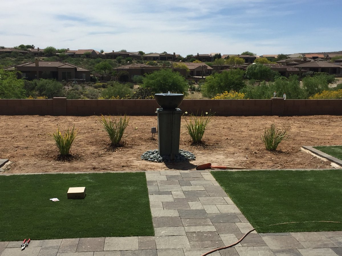 AZProscapes's tweet photo. Getting close to completion! @Belgard @BelgardBackyard #saddlebrooke #preserve #outdoorliving #arizona https://t.co/imI2aqRYeD