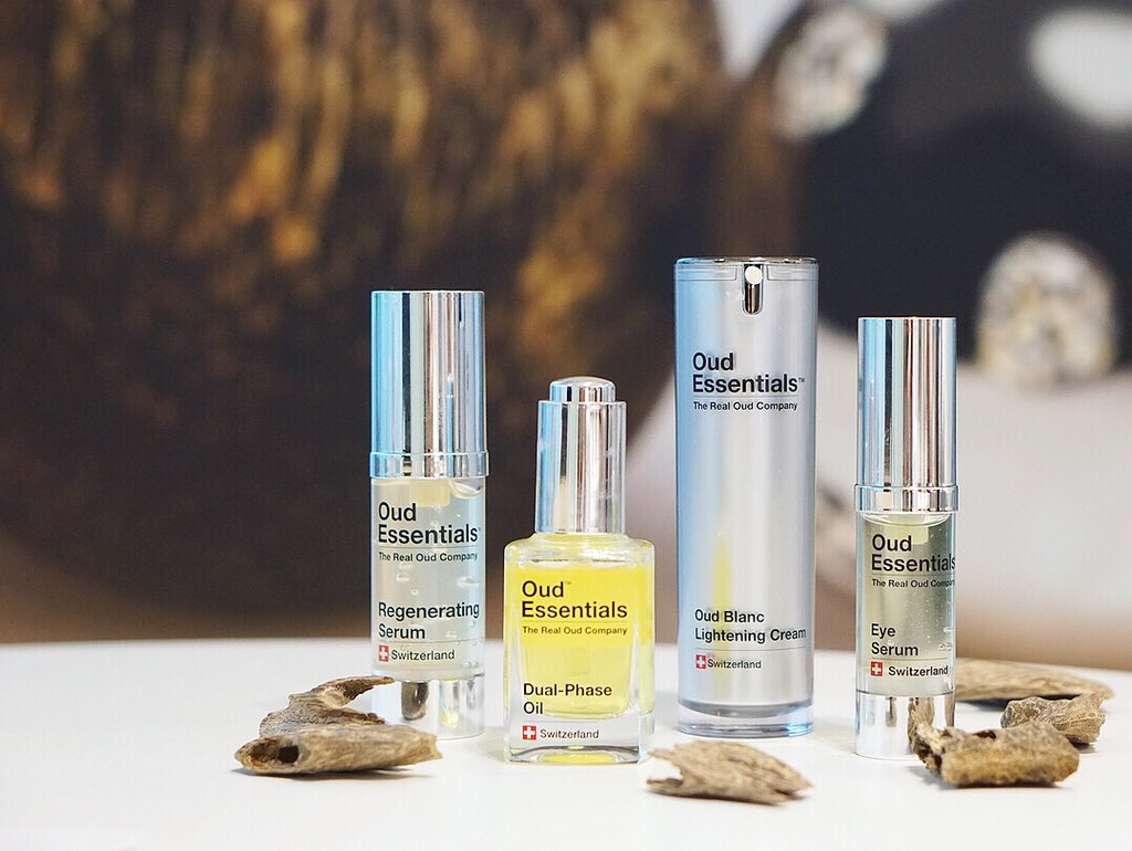 Kelly2988's tweet photo. First time trying this new innovative organic skincare, @oudessentials contains liquid gold of OudActive+™ a super refined, purest of the pure essential oil from agarwood. The world’s first oud-based anti aging skincare line. #OudEssentials #OudActivePlus #TheRealOudCompany https://t.co/ODBs1ia3qs