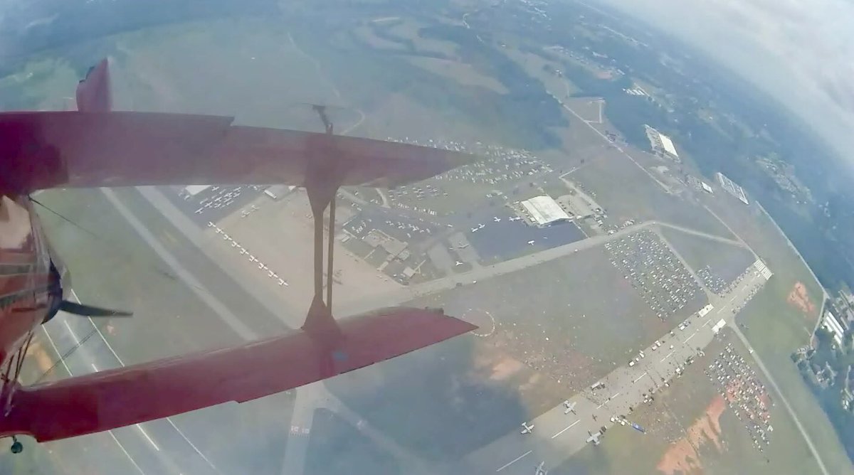ChefpittsA's tweet photo. Happened to catch the whole cast at Anderson in one frame. @CFSnowbirds @A10DemoTeam #ov1mohawk #scottfrancis #cp140 #beech18 #firewalkers https://t.co/zmTIEpyOPQ