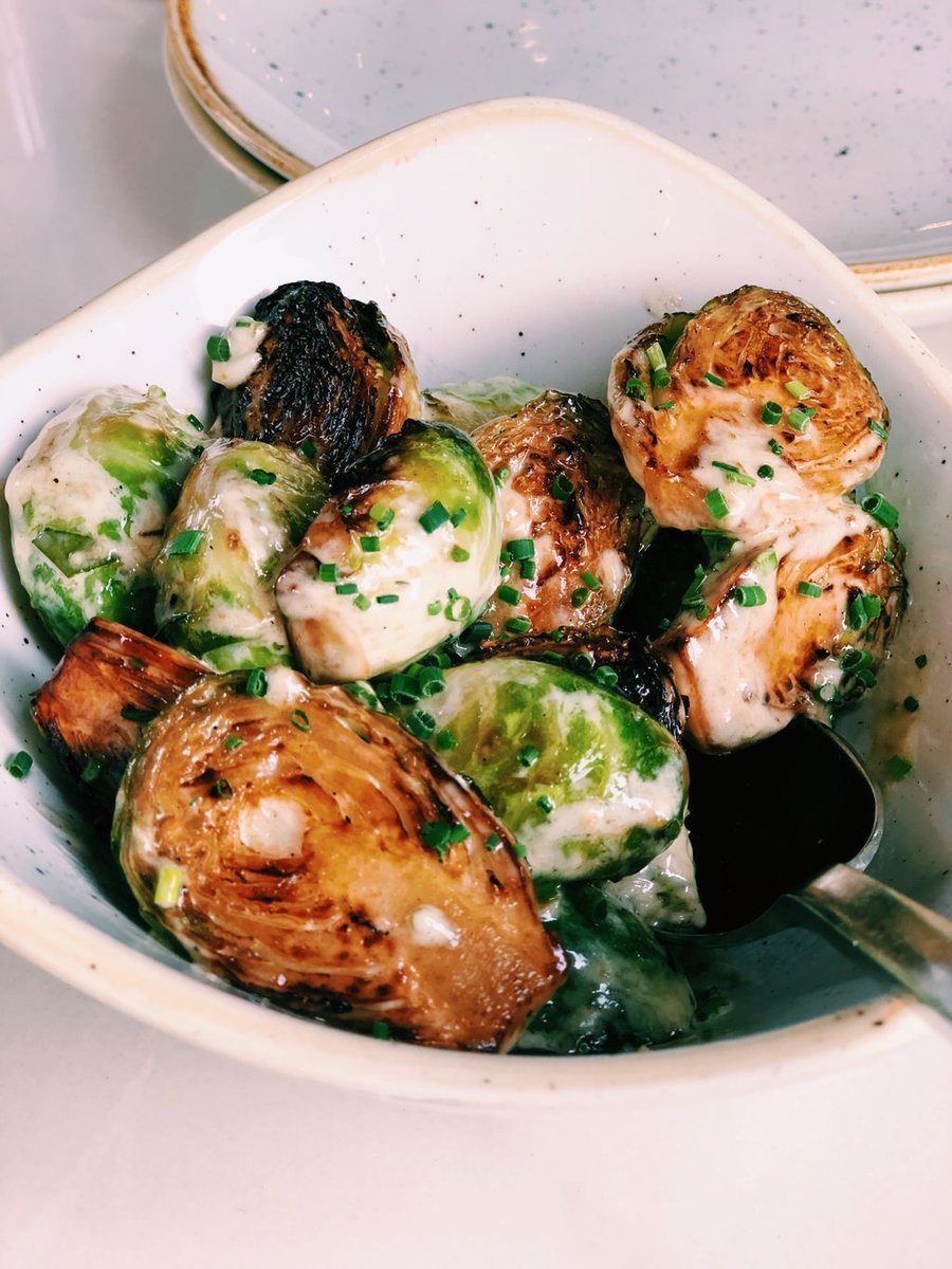 ViBenedetta's tweet photo. This is my guide to Madison to show you all of the grub goodness and hideaways in unfamiliar places. If you make it out to any of these places make sure to tag #vitabenedetta and let me know how your time went! Link in bio. #MKT400UWL https://t.co/OnHP7tCkKE