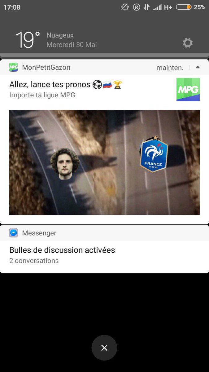 Gaylippe's tweet photo. Hey @MonPetitGazon, c’est quoi le délire? Tu commences par me piquer mon montage sans me le dire? Et après tu me pique ma copine c’est ça?! (Bon j’en ai pas mais pour le principe quoi..) 🤔 https://t.co/JhtyQQUBWh