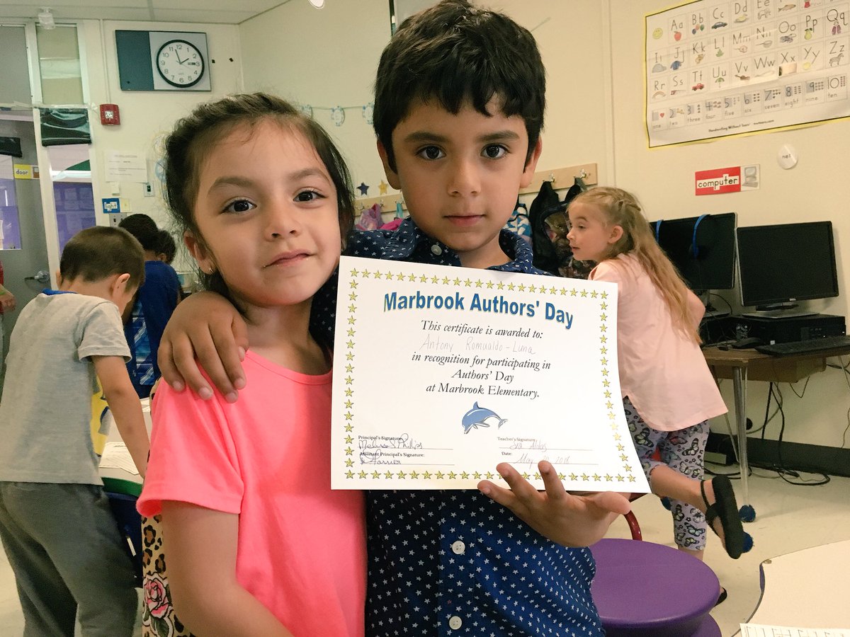 LiliLun00454612's tweet photo. Authors Day @ #marbrookimmersion https://t.co/KiS5ZhCHWl
