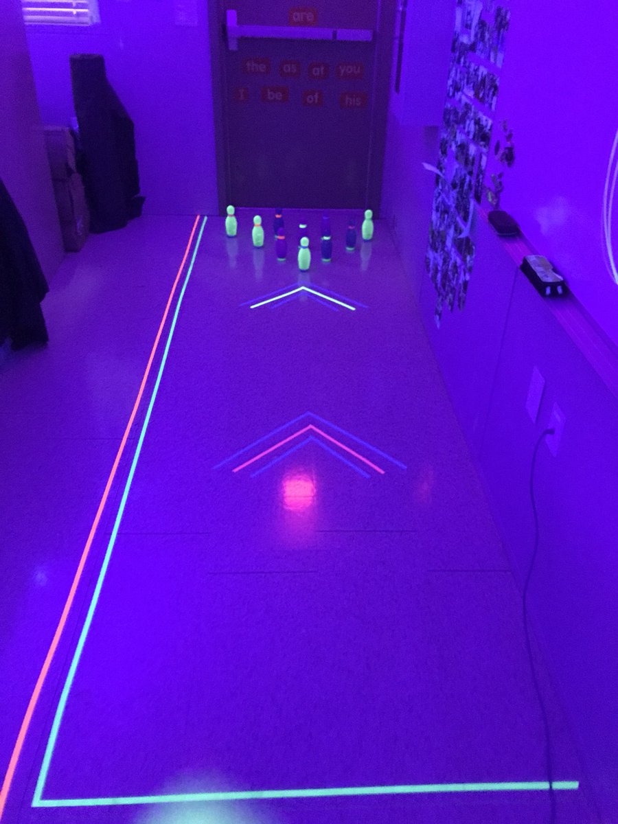 ElizabethMichL's tweet photo. Glow Games 🙂 #MathFun #WeAreMurch @dcpublicschools @DCPS_Community @MurchFamilies https://t.co/TdBJMqd3l4