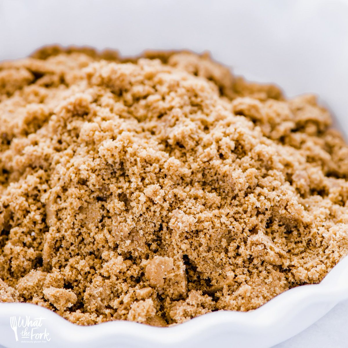 WhatTheForkBlog's tweet photo. How to Make a Graham Cracker Crust - I use my favorite Kinnikinnick #glutenfree graham crackers @GF_Insider 
GET THE RECIPE: https://t.co/UPeITqGTB0
#RecipeOfTheDay #recipe #pie https://t.co/BcQQb9rOTr