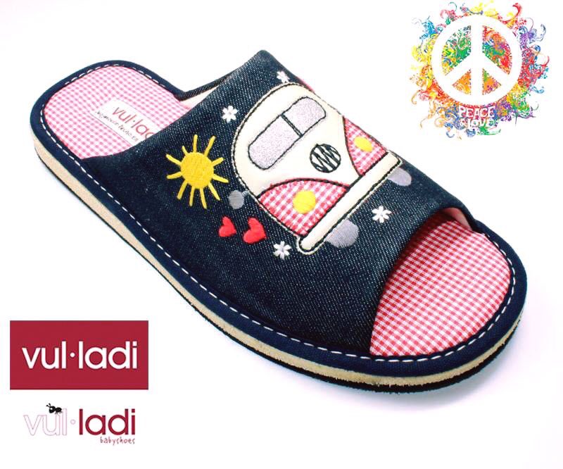 VulladiOfficial's tweet photo. PAZ ✌🏼y AMOR ❤️ ¡Recuerda lo mejor de los años 60 con Vulladi!
https://t.co/YkOFfZI9xg
#vulladi #peace #love #happiness #hippie #slippers #summer #pantuflas #casa #zapatillas #verano #becomfortable https://t.co/hSVzYhLIlQ