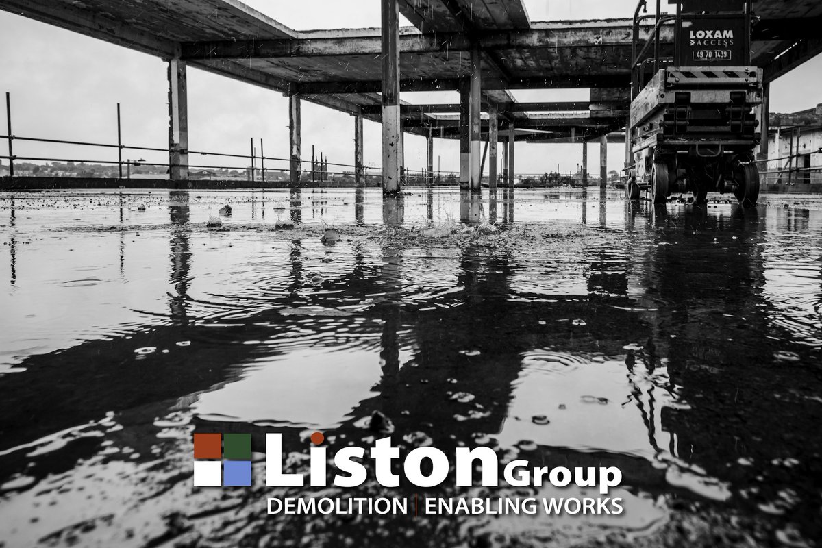 ListonGroup's tweet photo. Liston Group understand the strict environmental and safety requirements and strive to exceed the highest industry standards, using the latest technology available. Get in touch - 01527 835 826 ☎️ https://t.co/jZFAmMqc0i 💻 #demolition #SmashinBrum #MidlandsHour https://t.co/SgRhRlmfSf