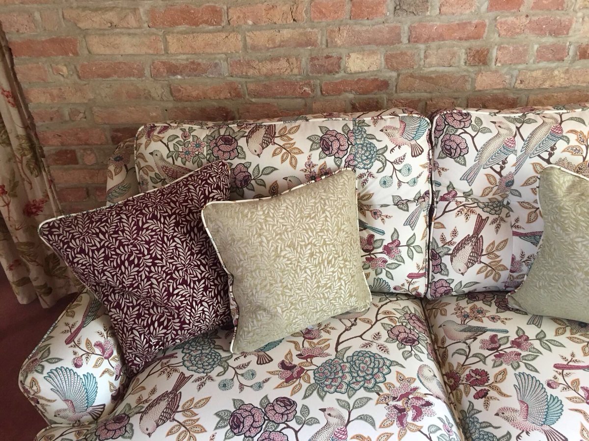 We think this customer made the perfect choice for their home with our Harrogate sofa in this gorgeous print.

Pop in and we'll help you make the perfect choice too!

FREE DELIVERY WITHIN 25 MILES OF PE38 9HH

#Sofa #InteriorDesign #Paradise #DownhamMarket #Norfolk #Unusual