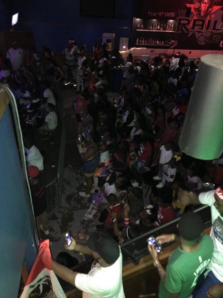 lacedpics's tweet image. #FlyShitOnlyClothing Fashion Show @hollyhoodbaybay Memorial Day BOOM 💣💥 
.
.
.
#LACEDPhotography🔹📷 #TheRailClub #FortWorth #SpudBoom #FashionShow #Texas