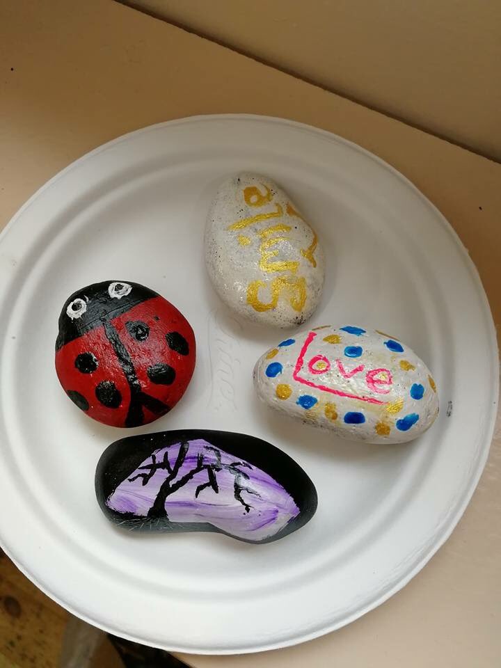 wroserocks's tweet photo. They’ve been busy at @StCuthbertWrose this afternoon. All ready to be hidden #wroserocks #happyhunting #wrose #bradford #Creative #unwindinwrose #church https://t.co/8DnhS4gNki