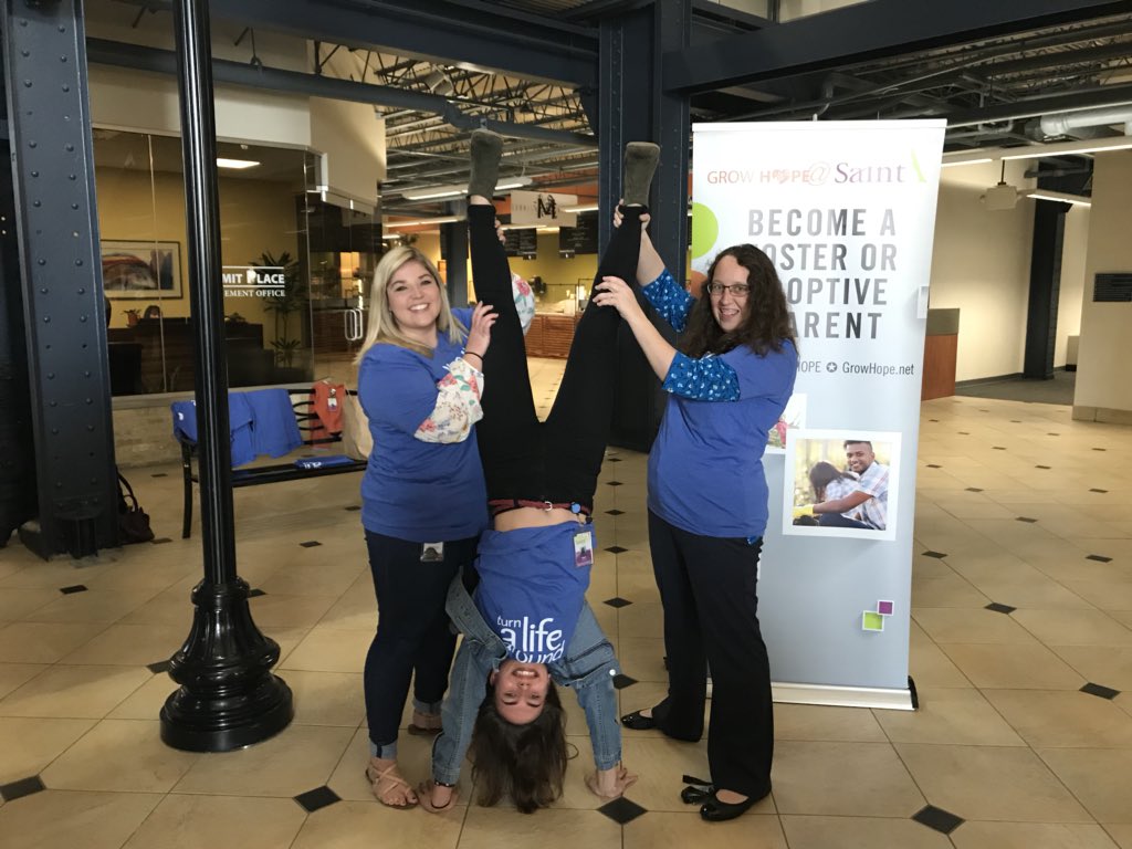 WellpointCare's tweet photo. There’s still time to turn a life around in #FosterCare with the #HandstandForFosterKids Challenge created by the @CoalitionforCYF!

How you can participate: https://t.co/10DyBApBax https://t.co/618XoCS44M